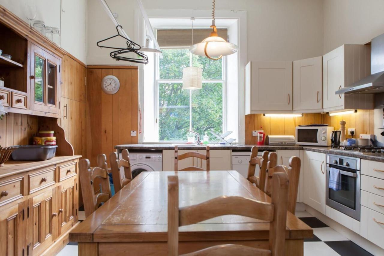 Amazing 4 Bedroom Just Off The Meadows * Édimbourg