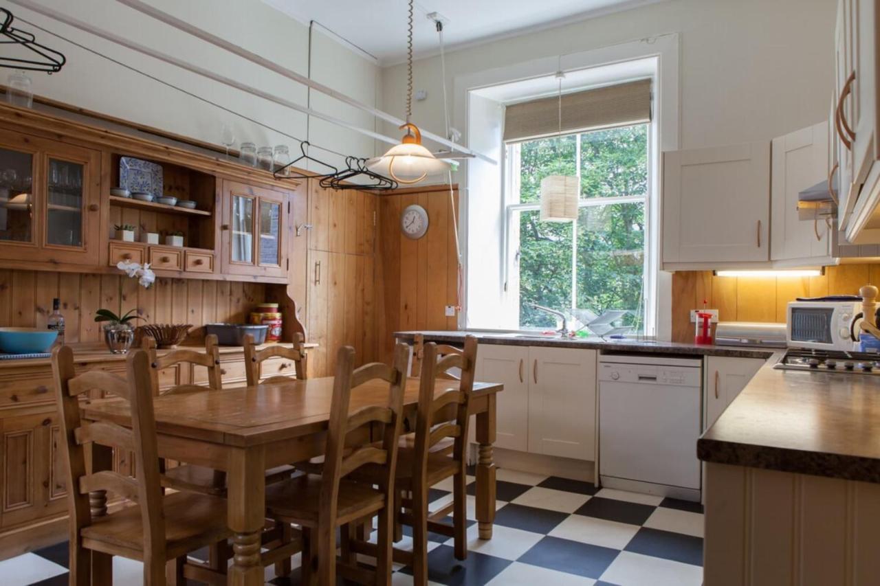 Amazing 4 Bedroom Just Off The Meadows * Édimbourg