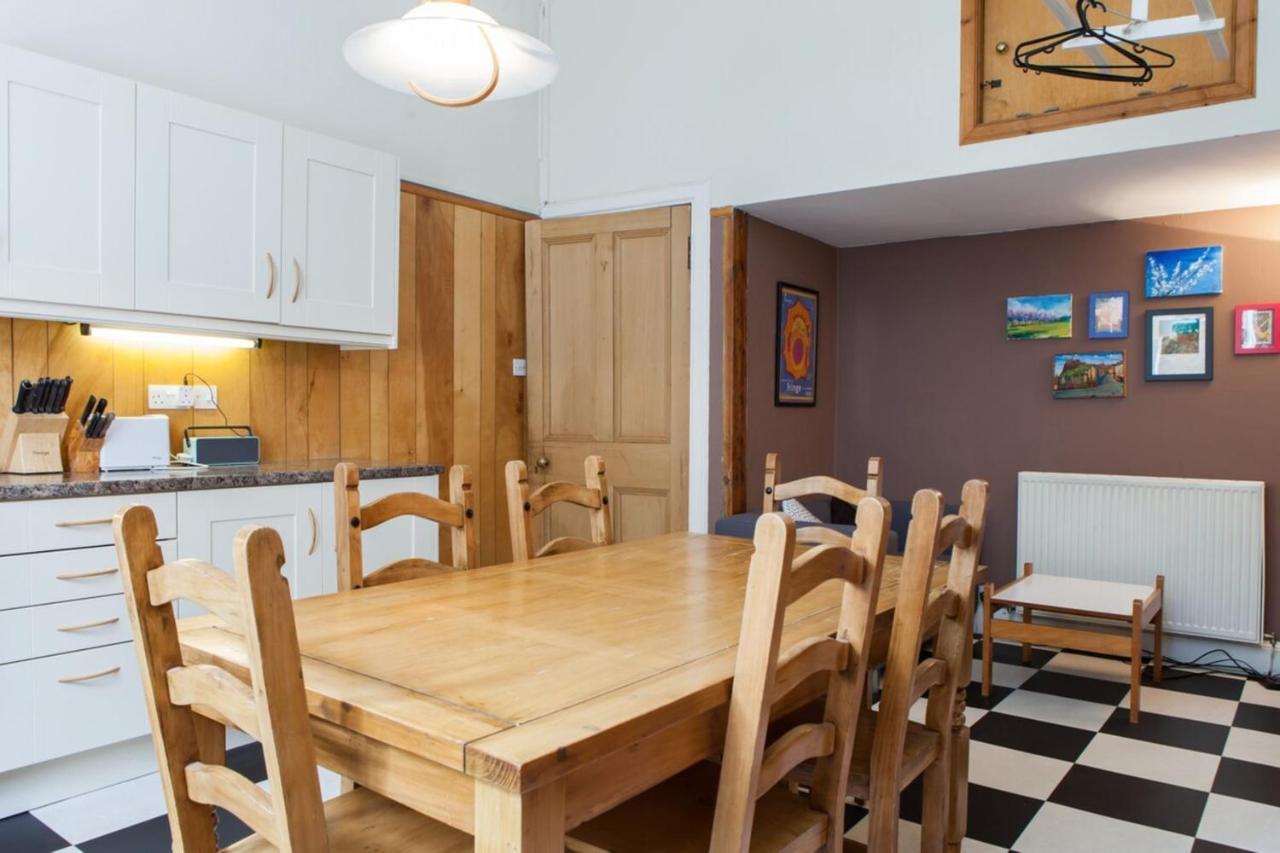 Amazing 4 Bedroom Just Off The Meadows Édimbourg