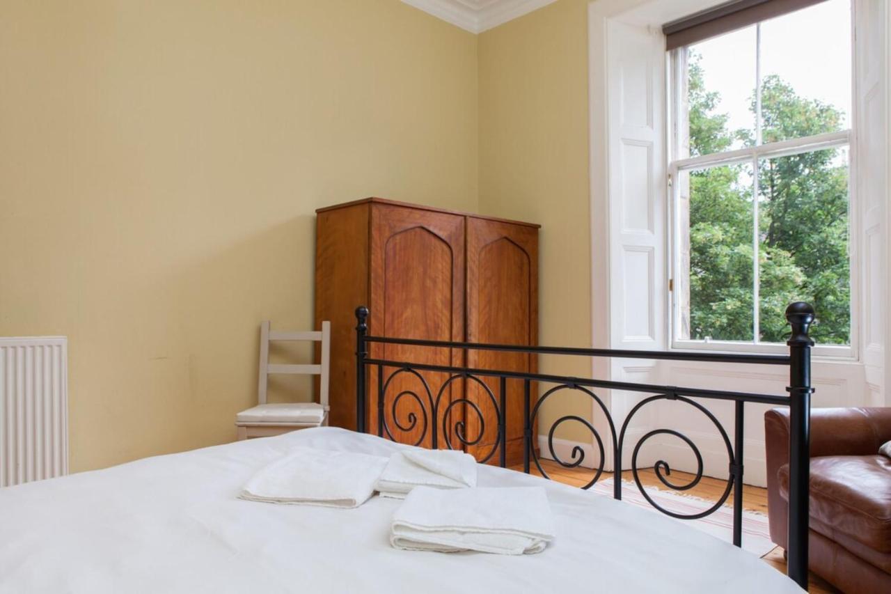 Amazing 4 Bedroom Just Off The Meadows Appartement Édimbourg